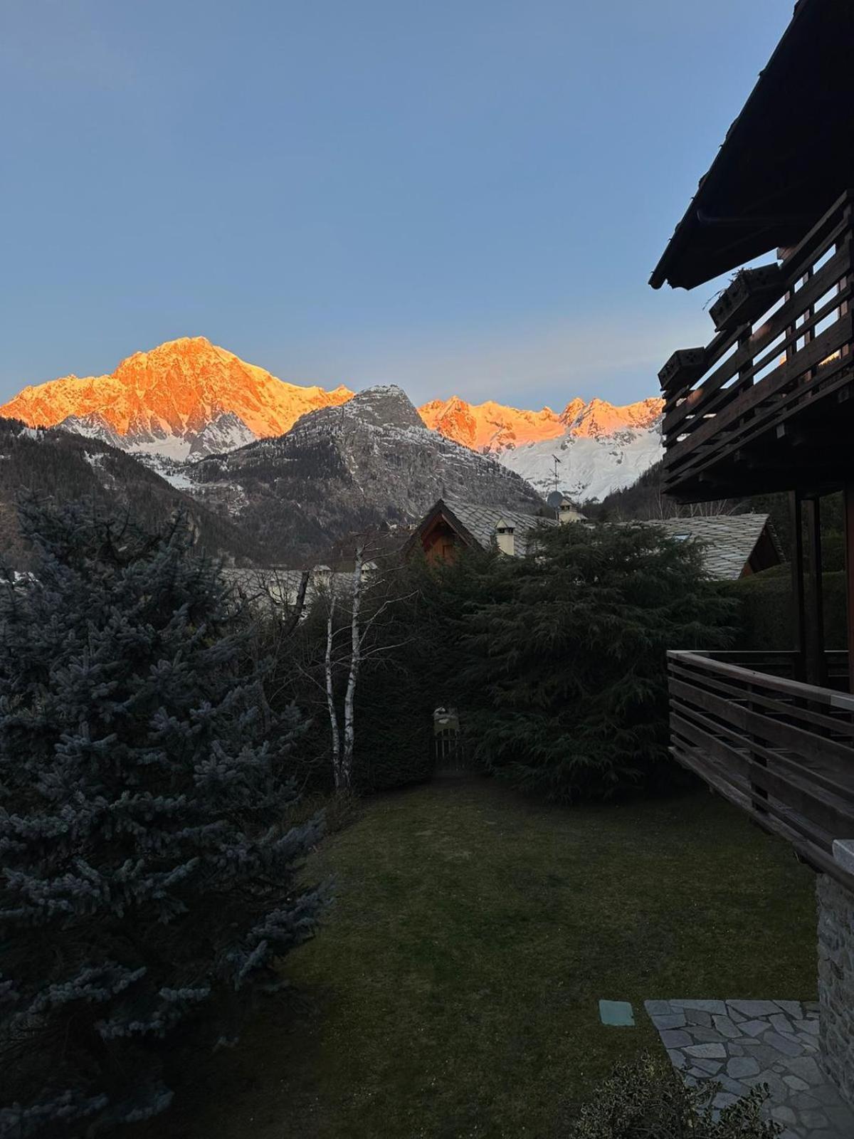 Courmayeur~Navetta Gratuita Per Il Centro+Impianti Esterno foto